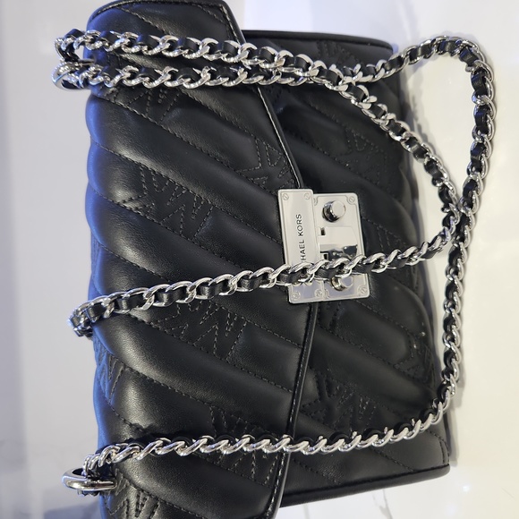 💥💥💥Michael Kors Rose Medium Flap Shoulder Bag Vegan Authenicated - Picture 2 of 10